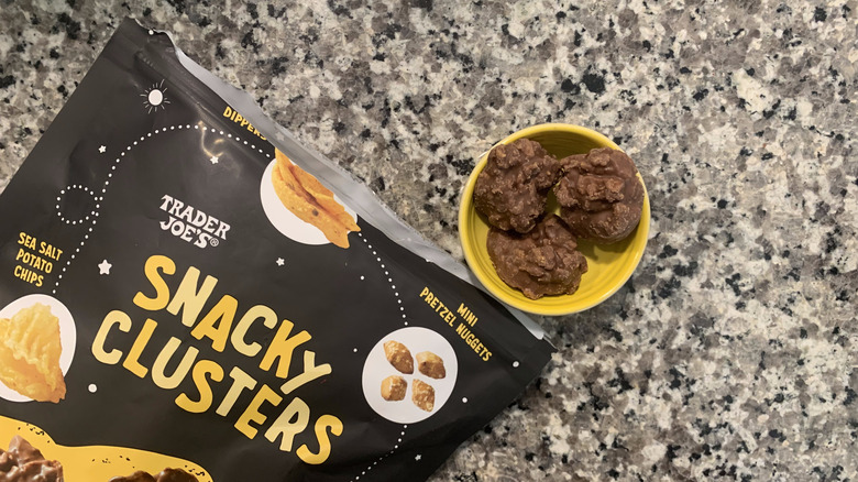 trader joe's snacky clusters