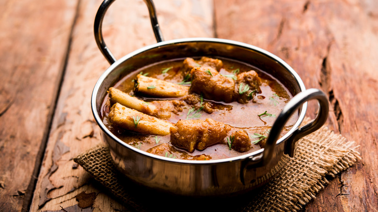 Pakistani paya in karahi dish