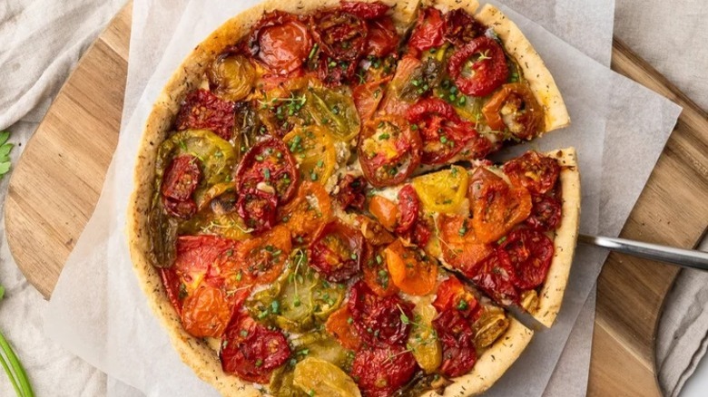 cheddar tomato pie