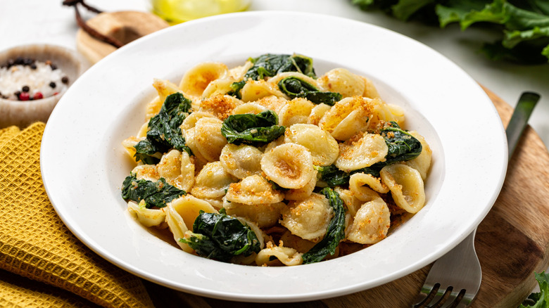 orecchiette pasta with broccoli rabe