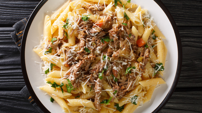 penne pasta alla genovese in bowl