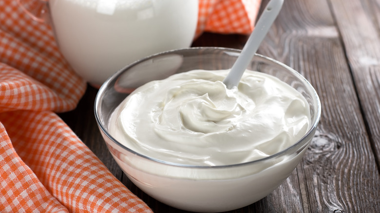 Sour cream in bowl