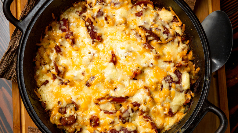 Cheesy pasta barbecue casserole