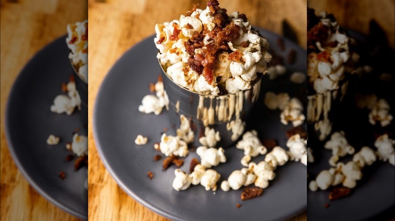 Popcorn with bacon on top