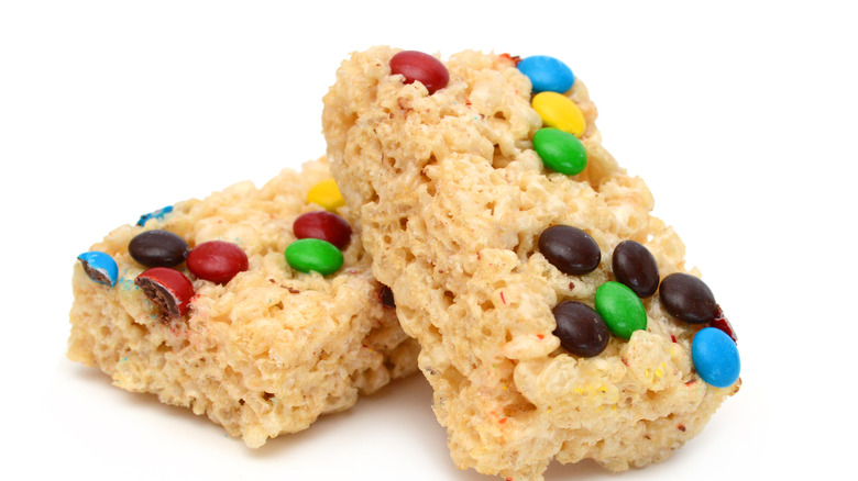 Rice krispie treats with candy