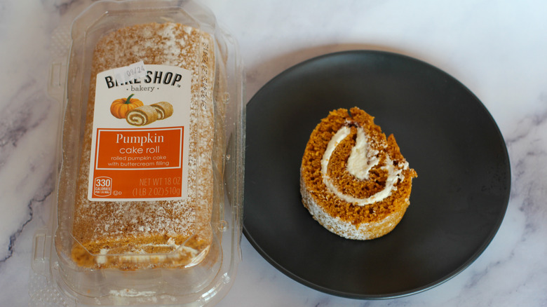 Pumpkin cake roll with icing