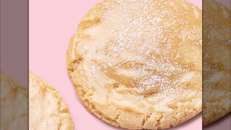 Crumbl Kentucky butter cookie