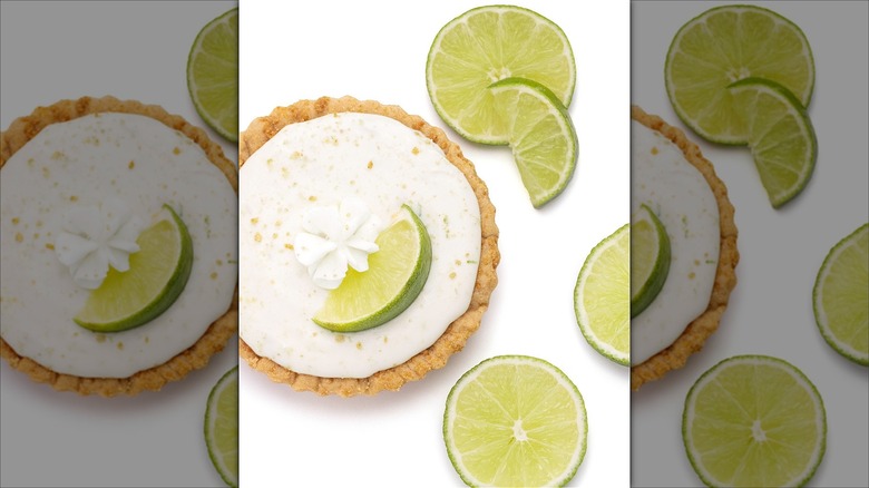 Key lime pie Crumbl cookie