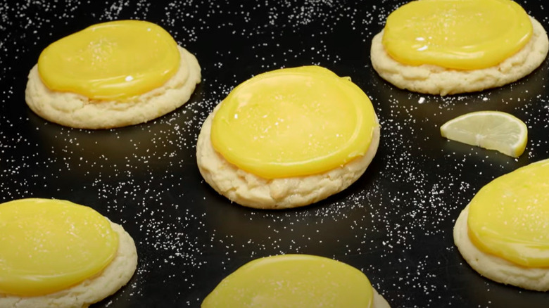 Crumbl lemon bar cookies