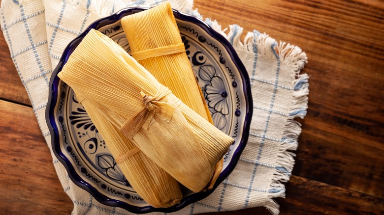 tamales corn wood