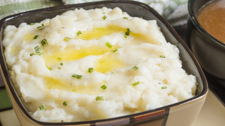 Mashed potatoes with chives