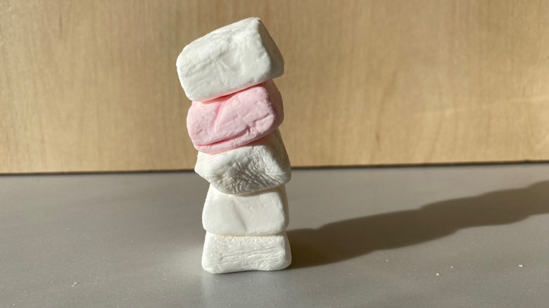 five stacked marshmallows