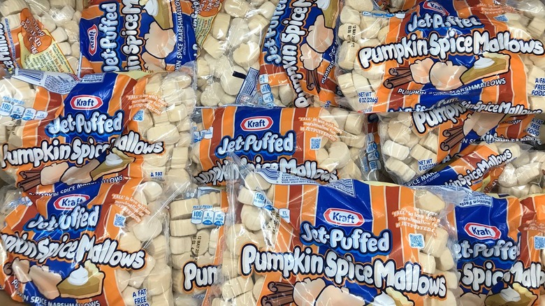 Jet-Puffed Jumbo Pumpkin Mallows