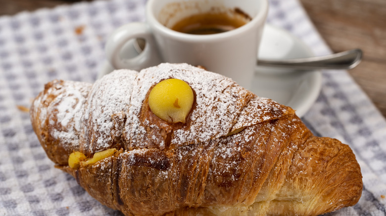 italian cornetto with espresso