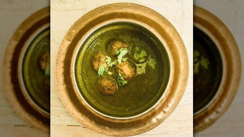 palak egg spinach curry