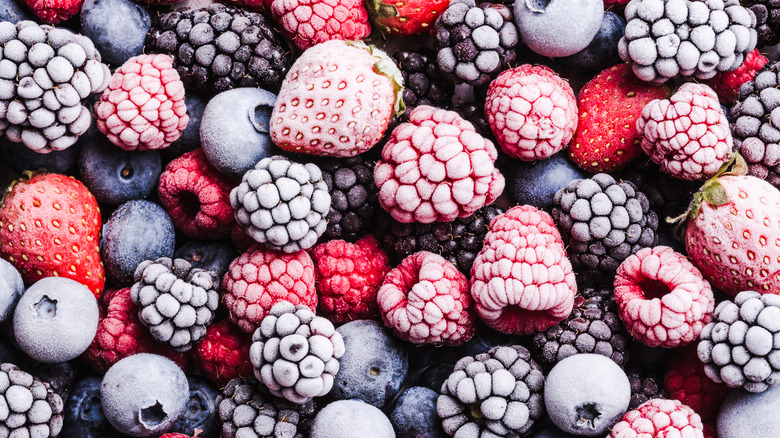 Mixed frozen berries