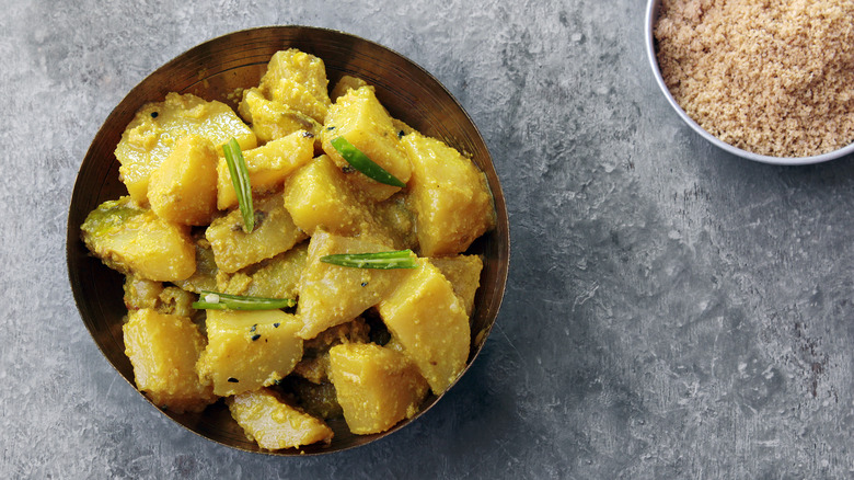 Aloo posto in bowl