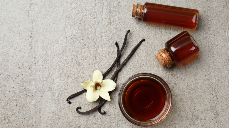 Aerial shot of vanilla extract