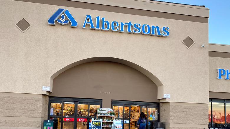 Albertsons market