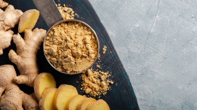 powdered ginger in measuring cup