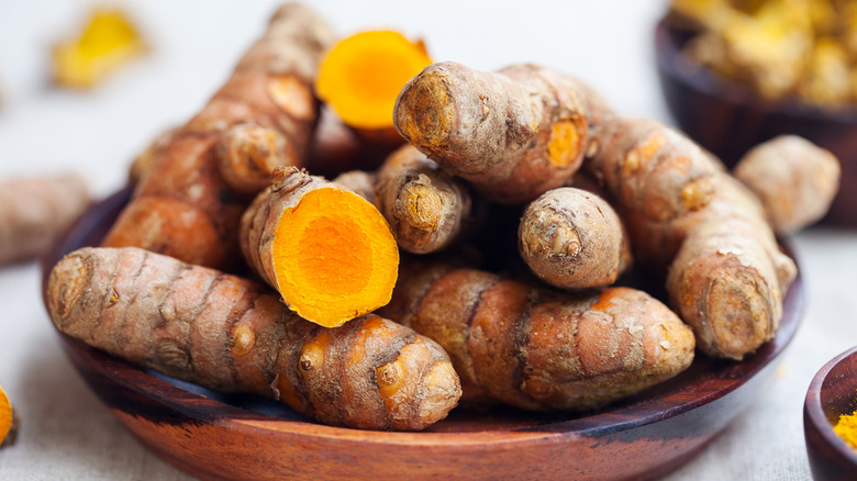 fresh turmeric roots