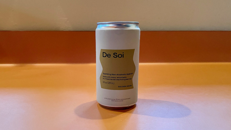 White can of De Soi Golden Hour