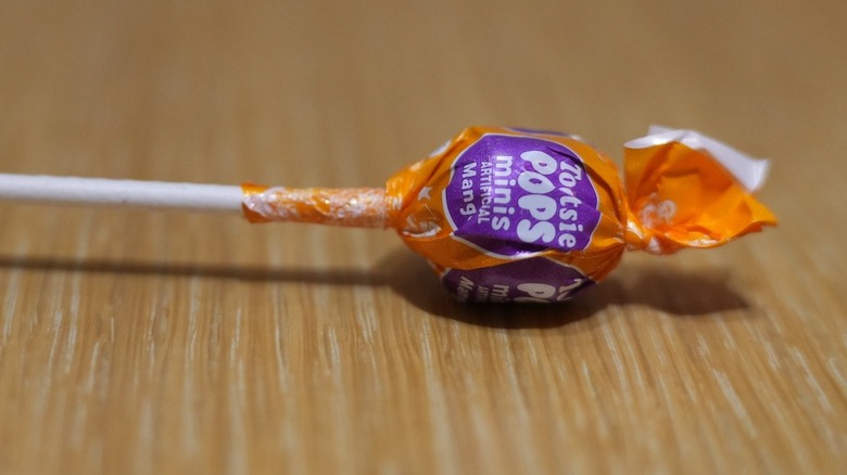 Mango Tootsie Pop close up