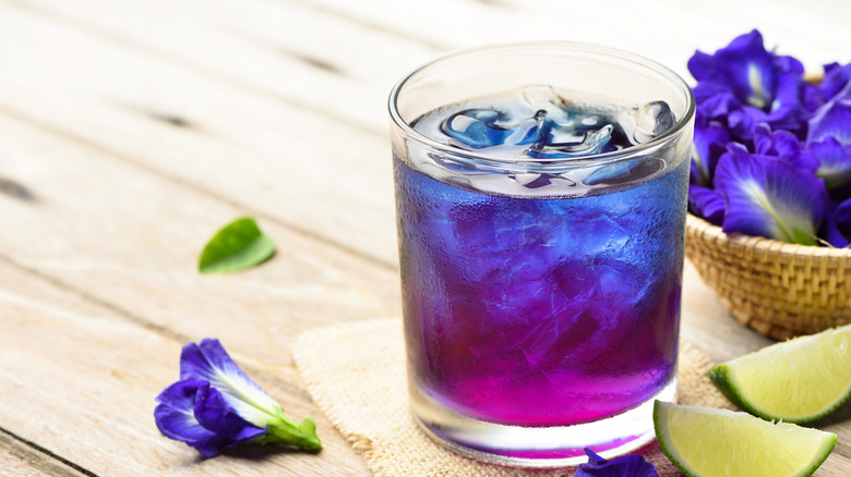 butterfly pea tea in glass