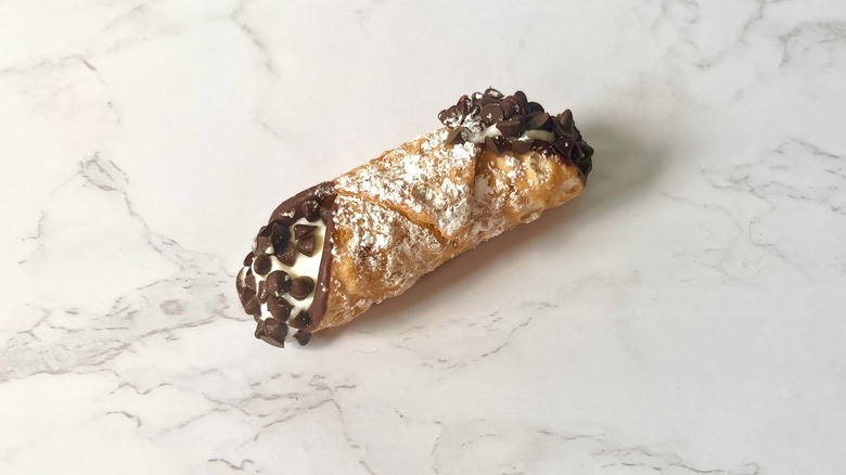 cannoli with chocolate chips