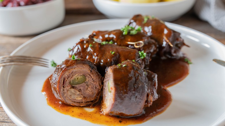 Beef rolls with gravy