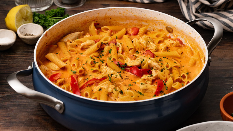 Cajun pasta in pot