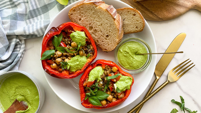 Stuffed peppers with bread