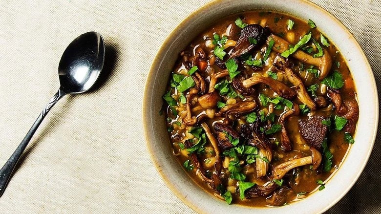 mushroom and barley soup