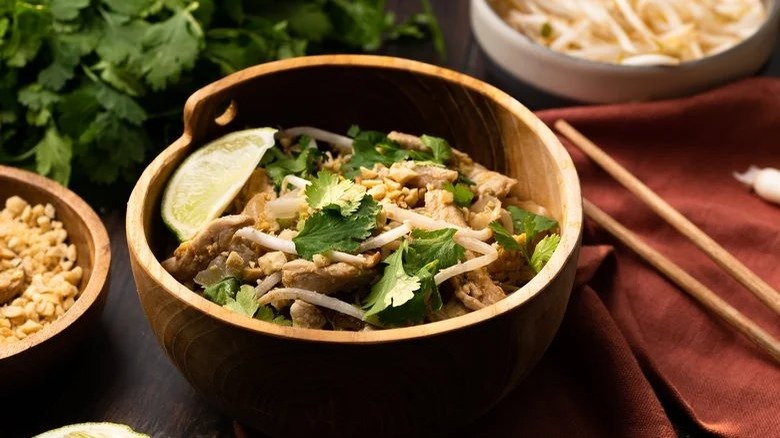 mushroom and chicken pad Thai