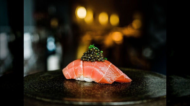 sushi topped with caviar 