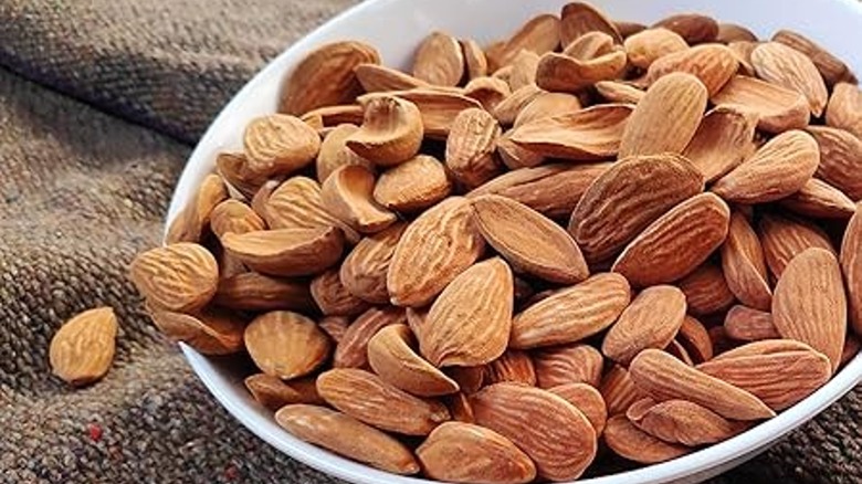 gurbandi almonds