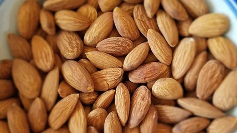 Independence almonds