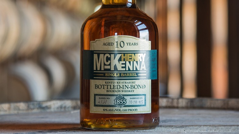 Henry McKenna Single Barrel bottle