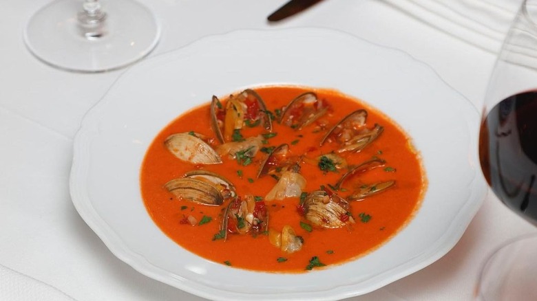 Mussels in tomato sauce