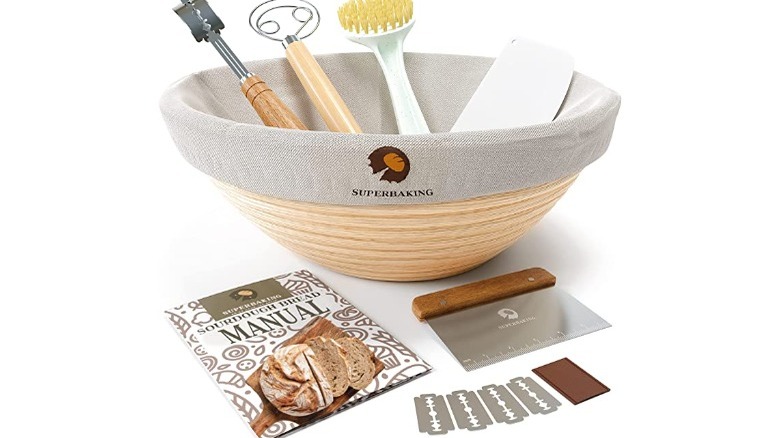 Various tools for bread baking