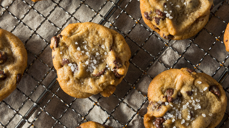 Baked cookies with sprinkled salt