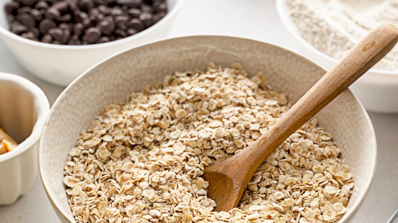 Bowl of old fashioned oats