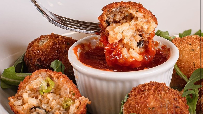 fried mozarella bites