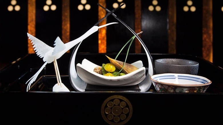 Kaiseki in a black serving tray