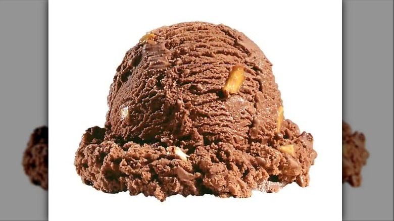 Braum's chocolate almond ice cream