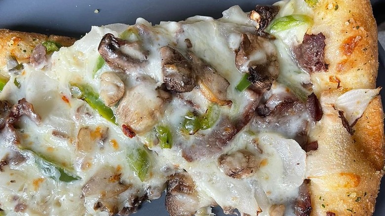 Philly cheesesteak pizza