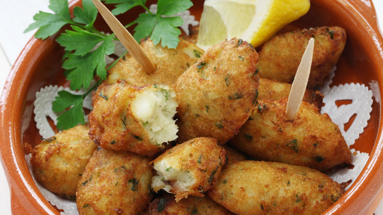 Cod fritters with lemon