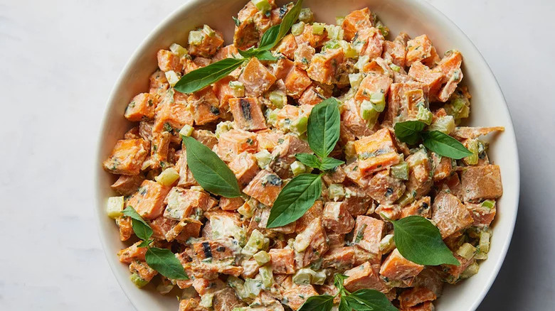 Grilled sweet potato salad