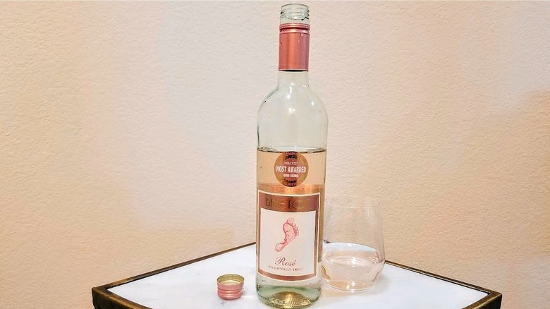 Barefoot rosé wine