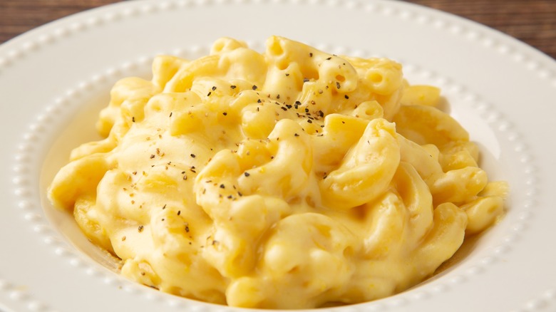 Macaroni and cheese in white bowl